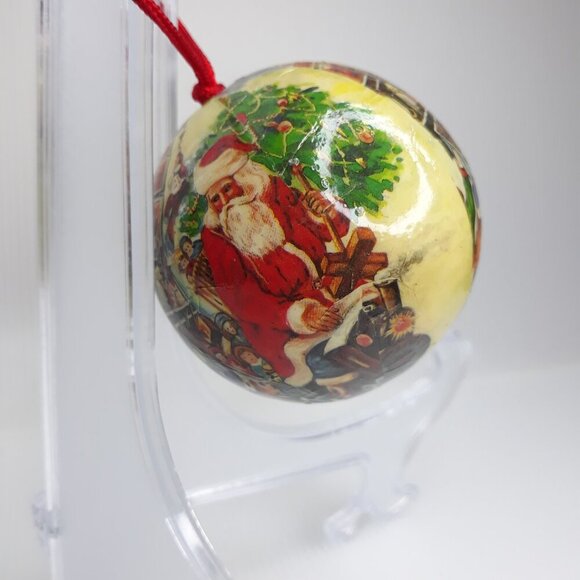 Vtg Victorian Decoupage Ornaments of Santa Claus and Christmas Wreath - Picture 10 of 12